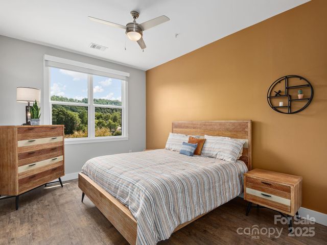 55 S Market Street 413, Asheville, NC 28801