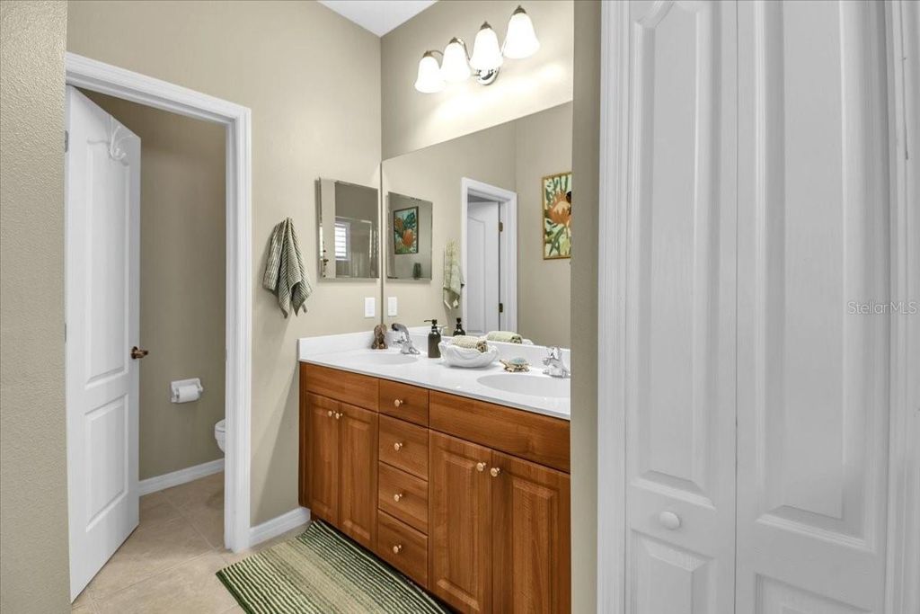 Image 16 of property listing at 11523 PIEDMONT PARK CROSSING, Bradenton, FL 34211