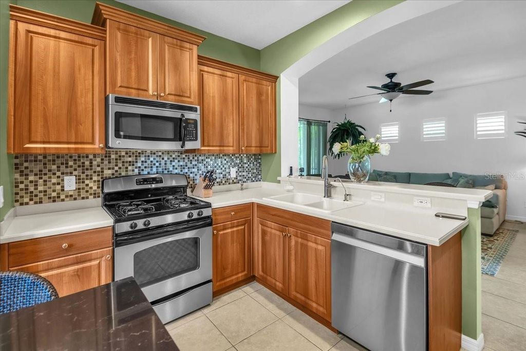 Image 8 of property listing at 11523 PIEDMONT PARK CROSSING, Bradenton, FL 34211