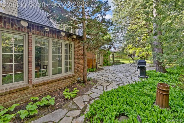 18234 Arselot Drive, Northville Township, MI 48168