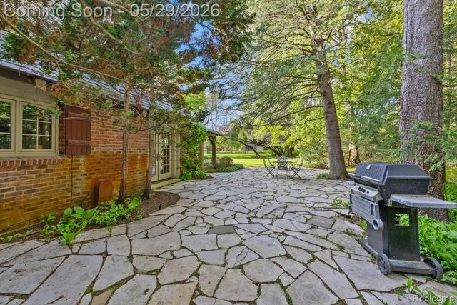 18234 Arselot Drive, Northville Township, MI 48168