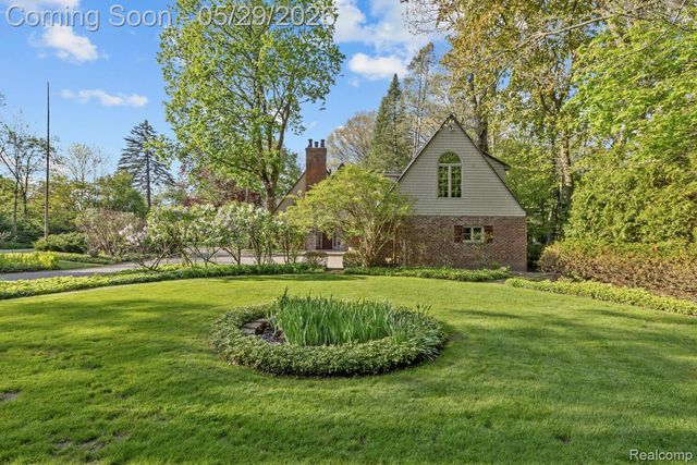 18234 Arselot Drive, Northville Township, MI 48168