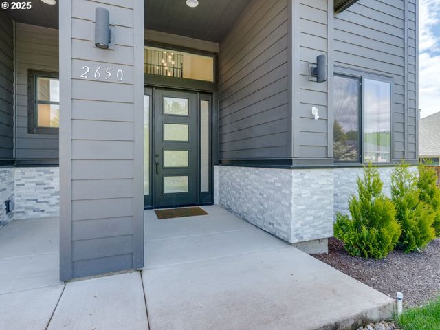 2650 Nw MT ASHLAND Dr, Mc Minnville, OR 97128