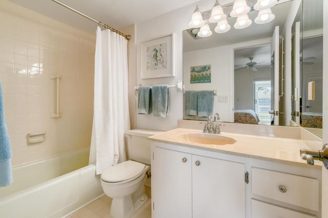 4 Garden Street 204n, Tequesta, FL 33469