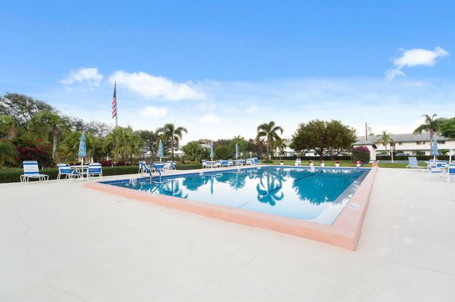 4 Garden Street 204n, Tequesta, FL 33469