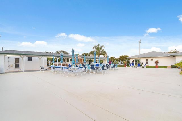 4 Garden Street 204n, Tequesta, FL 33469