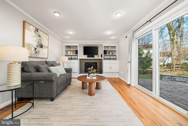 2613 LEMONTREE LN, Vienna, VA 22181