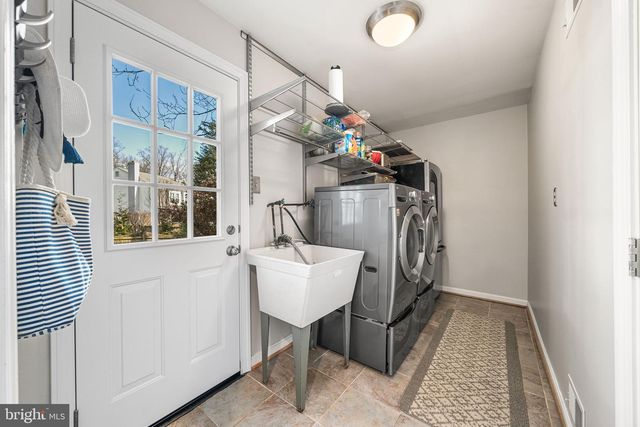 2613 LEMONTREE LN, Vienna, VA 22181