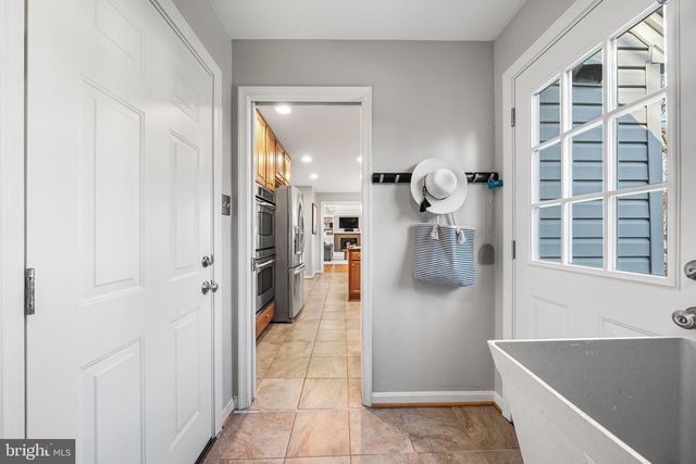 2613 LEMONTREE LN, Vienna, VA 22181