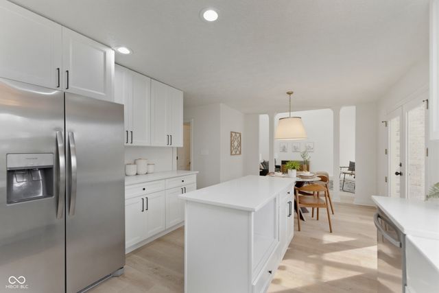 6079 Timberbend Drive, Avon, IN 46123