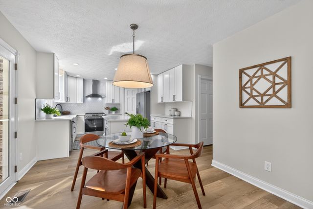 6079 Timberbend Drive, Avon, IN 46123