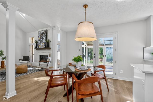 6079 Timberbend Drive, Avon, IN 46123