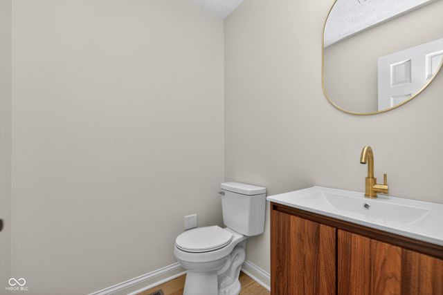 6079 Timberbend Drive, Avon, IN 46123