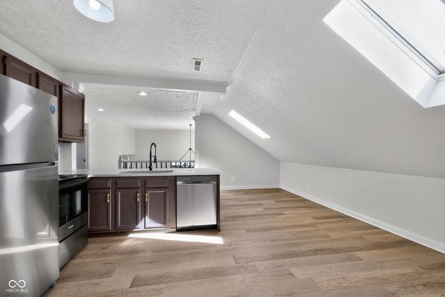 6079 Timberbend Drive, Avon, IN 46123