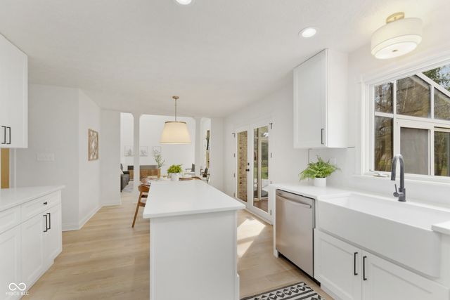 6079 Timberbend Drive, Avon, IN 46123