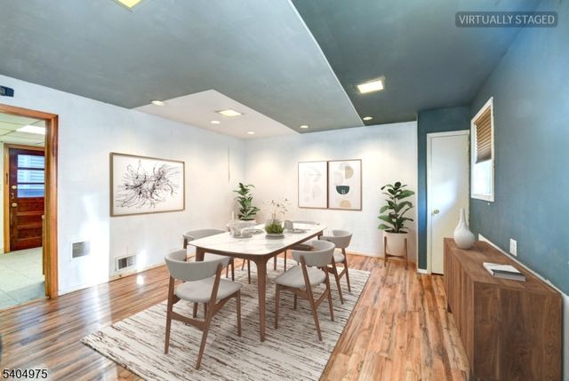 30 W 34Th St B, Bayonne City, NJ 07002