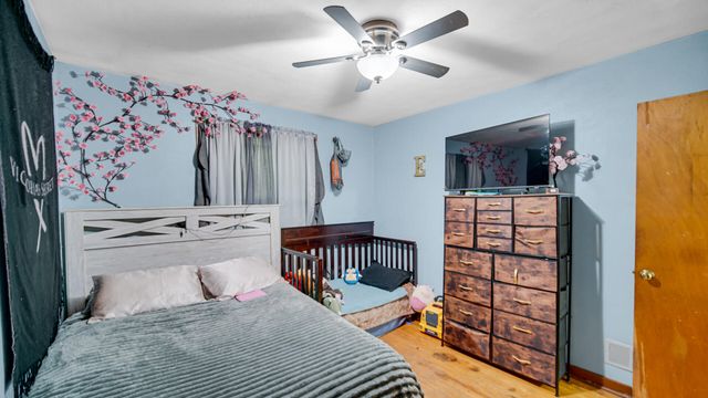 3813 Henry Avenue, Hammond, IN 46327