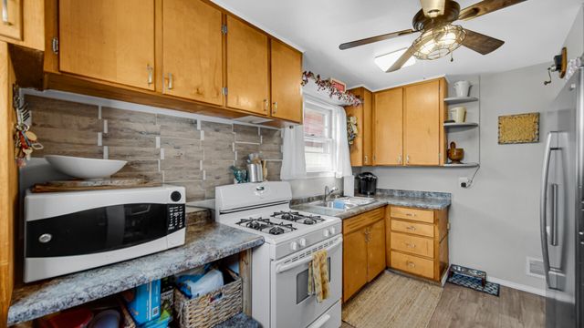 3813 Henry Avenue, Hammond, IN 46327