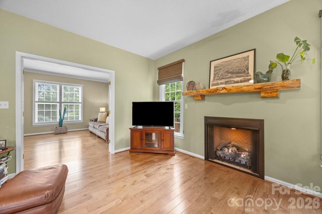 200 Windsor Forest Circle, Fletcher, NC 28732