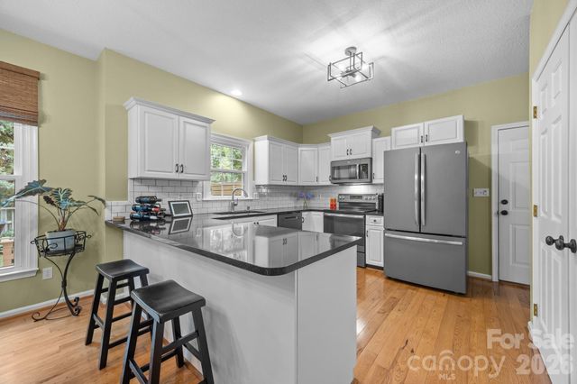 200 Windsor Forest Circle, Fletcher, NC 28732