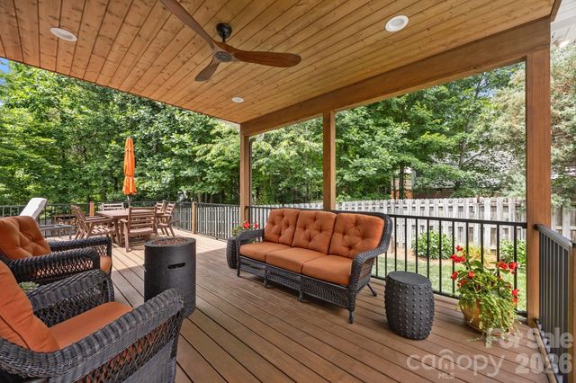 200 Windsor Forest Circle, Fletcher, NC 28732