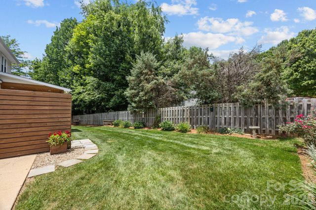 200 Windsor Forest Circle, Fletcher, NC 28732