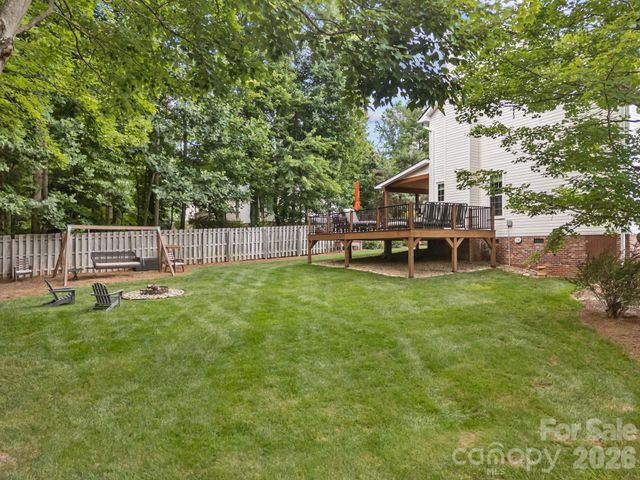 200 Windsor Forest Circle, Fletcher, NC 28732
