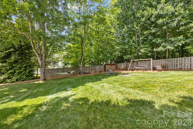 200 Windsor Forest Circle, Fletcher, NC 28732