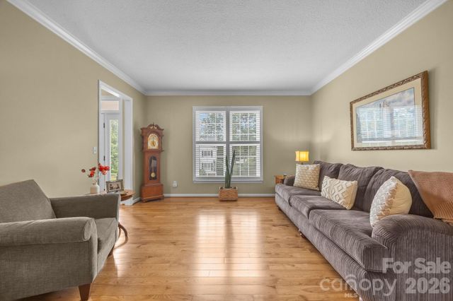 200 Windsor Forest Circle, Fletcher, NC 28732