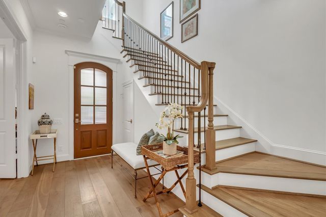 1216 Mosaico Lane, Houston, TX 77055