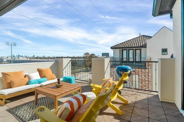 1216 Mosaico Lane, Houston, TX 77055