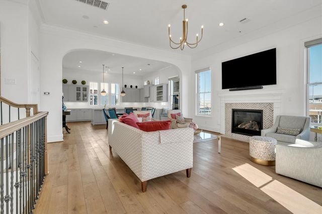 1216 Mosaico Lane, Houston, TX 77055