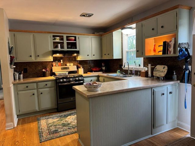 190 Debbie DRIVE, Waukesha, WI 53189