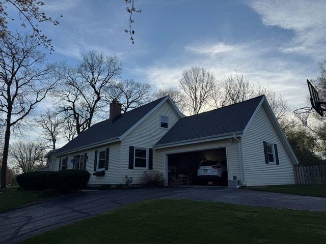190 Debbie DRIVE, Waukesha, WI 53189