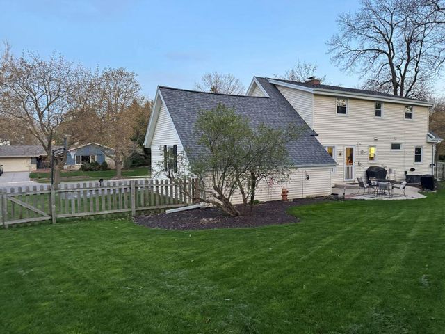 190 Debbie DRIVE, Waukesha, WI 53189