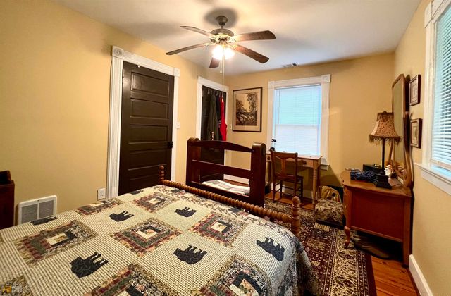 113 Ber Weg, Helen, GA 30545