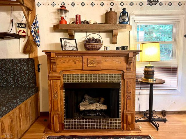 113 Ber Weg, Helen, GA 30545