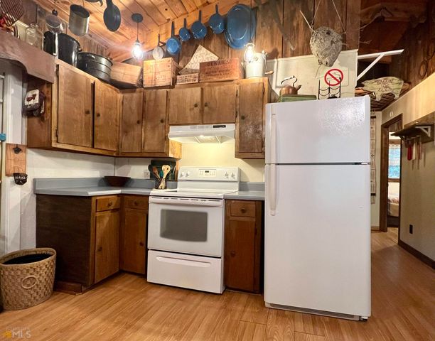 113 Ber Weg, Helen, GA 30545