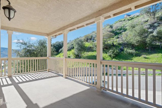 815 Vista Grande Drive, Santa Paula, CA 93060