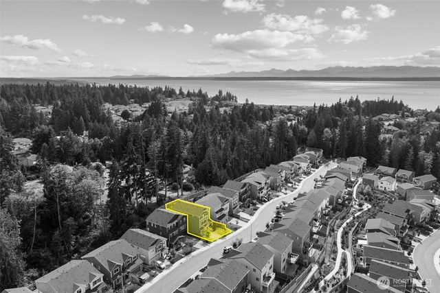 6020 135th Place SW, Edmonds, WA 98026