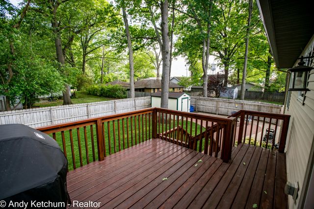 404 3rd Avenue, Holland, MI 49424