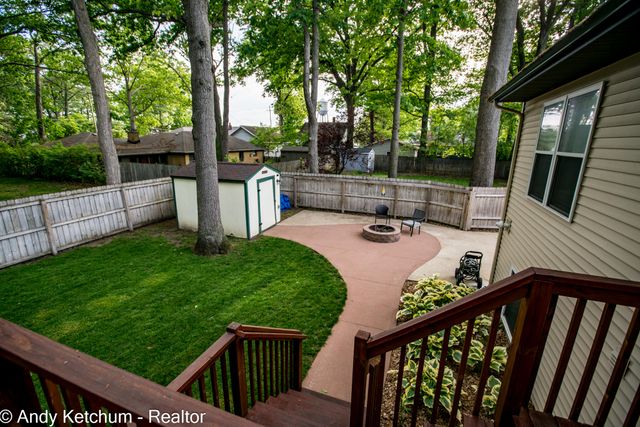 404 3rd Avenue, Holland, MI 49424