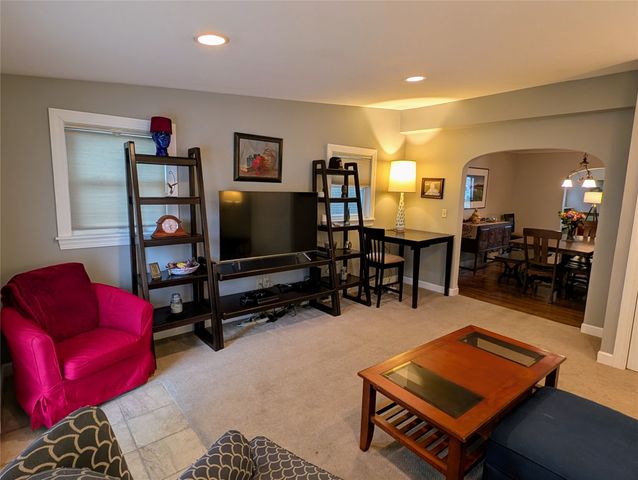 533 BEVERLY Drive, Erie, PA 16505