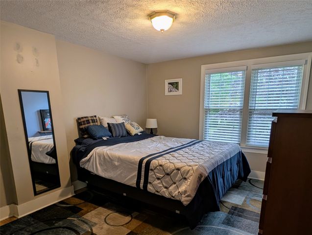 533 BEVERLY Drive, Erie, PA 16505