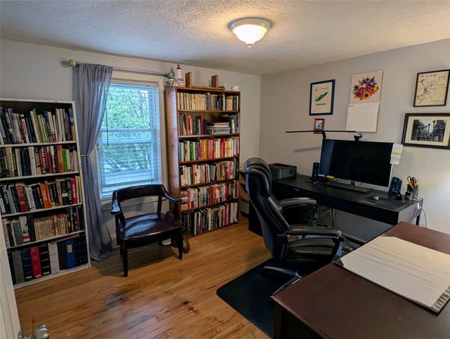 533 BEVERLY Drive, Erie, PA 16505