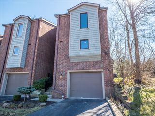 6878 W Fitzwater Road 41, Brecksville, OH 44141