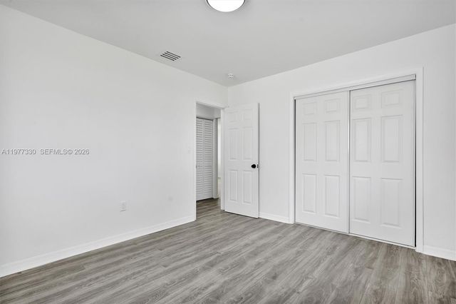 1061 NW 108 ter, Miami, FL 33168