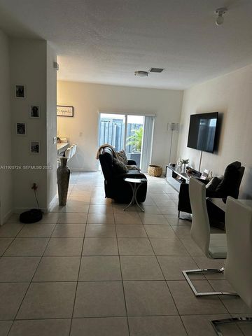 2689 SE 13th st, Homestead, FL 33035