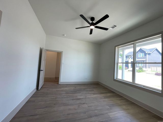 107 Legacy Way, Ward, AR 72176