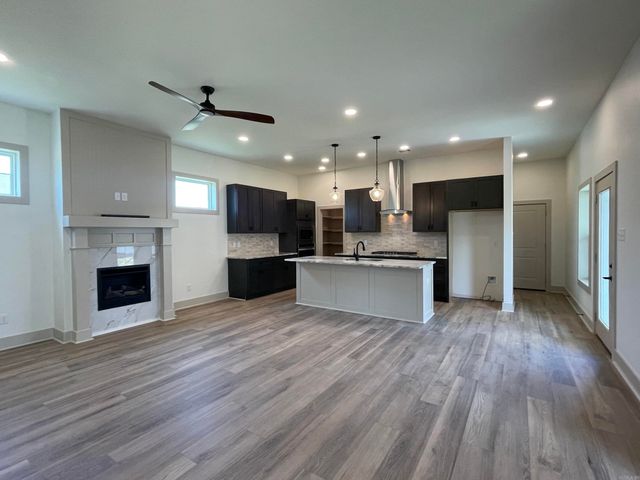 107 Legacy Way, Ward, AR 72176
